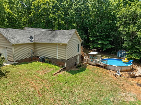 125 Jasmine St, 74829 Iron City