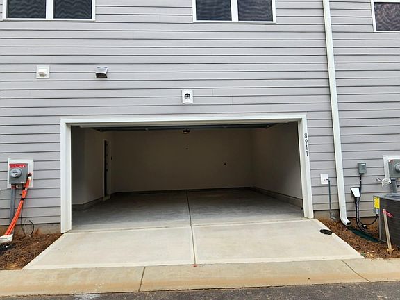 42 Pine Street, 67890 Platinum City