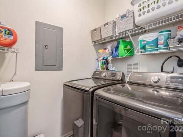 27 Willow St, 83601 Iron City