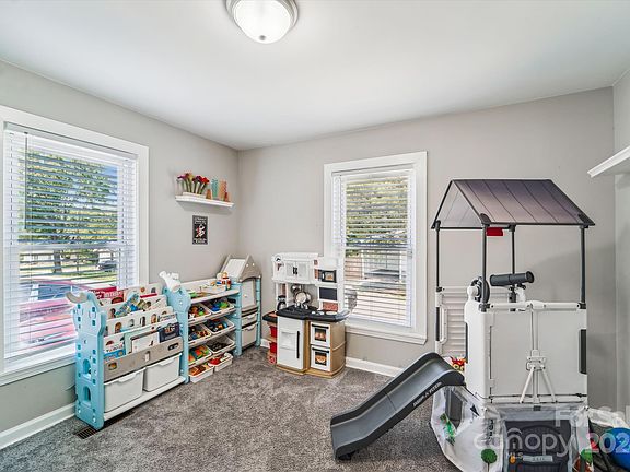 47 Redwood, 58201 Rhodium Town