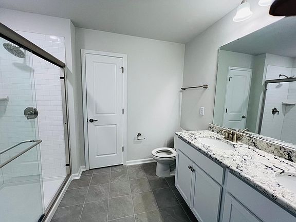 17 Lilac Lane, 92014 Gold Town