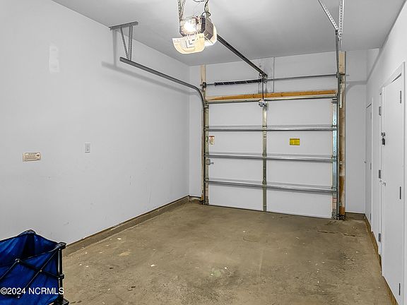244 Dogwood Drive, 73591 Diamond Town
