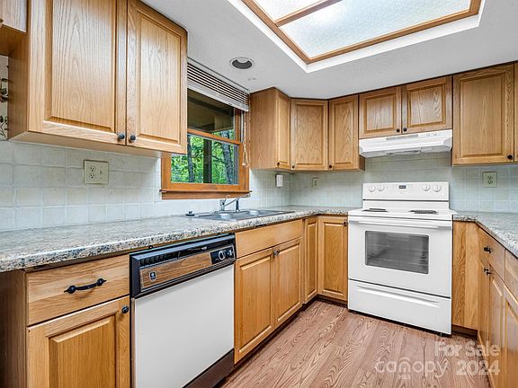 42 Oak Street, 83247 Obsidian City