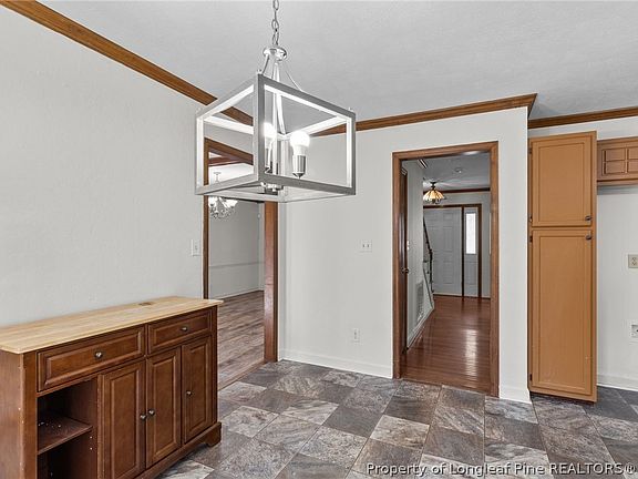 56 Goldcrest Avenue, 32415 Silver Town