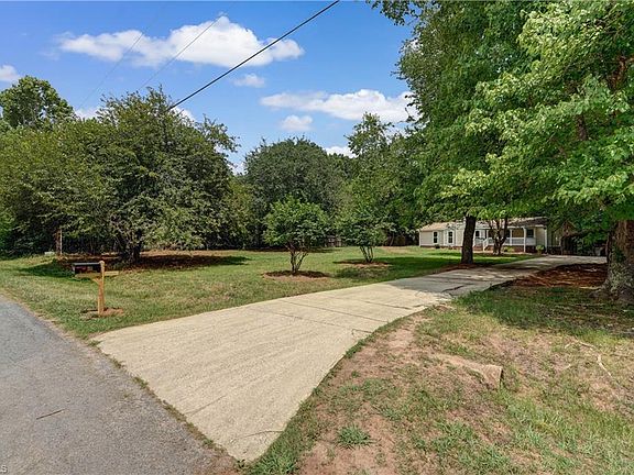 189 Zinnia, 56473 Zincville