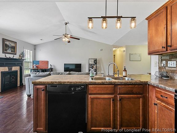 172 Maple Street, 43820 Silver Town
