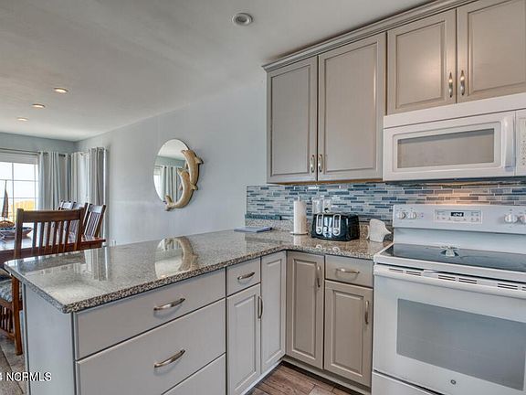 47 Pine St, 64321 Platinum City