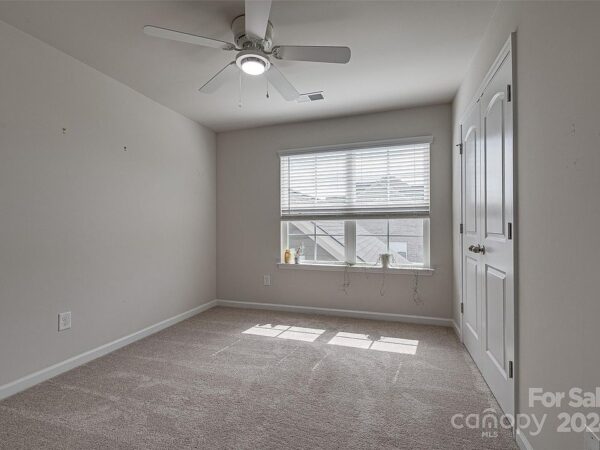 102 Cypress St, 07431 Copper City