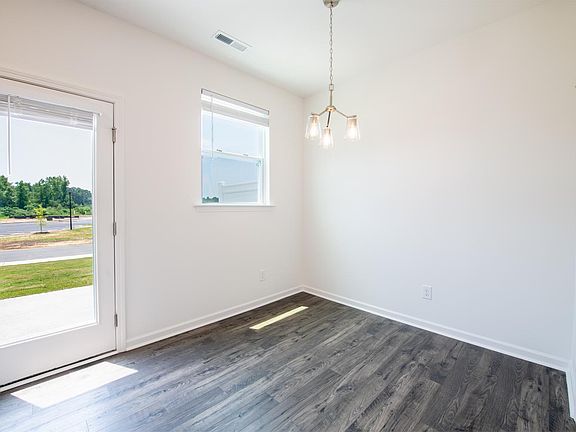 17 Oak Street, 54321 Onyx Town