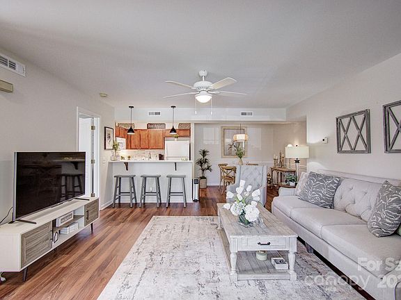 27 Jasmine St, 37492 Iron City