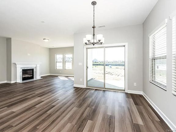 256 Yellow Jasmine Blvd, 34902 Silver Town