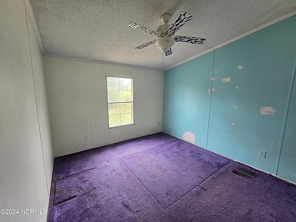 127 Oak Street, 58203 Onyx Town