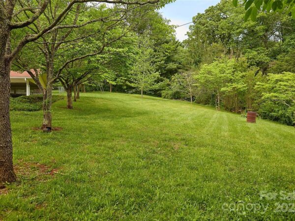 112 Teakwood Drive, 36425 Titanium City