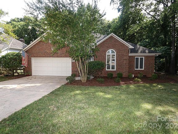 45 Yellowwood Street, 23847 Gold Town