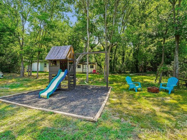 47 Redwood, 58201 Rhodium Town