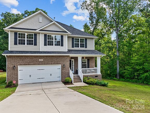 243 Cherry Blossom Avenue, 90742 Copperville