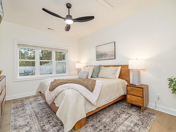 22 Oak Street, 31425 Silver City