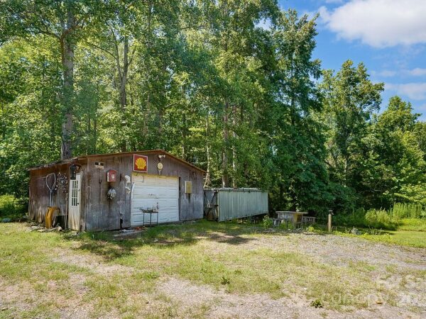 154 Kingfisher Road, 87654 Krypton City
