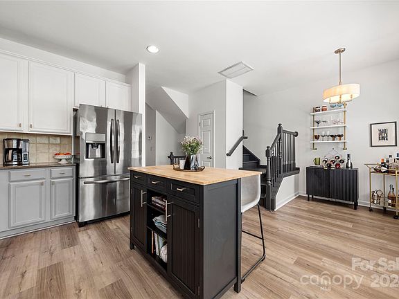 85 Sycamore Street, 48201 Silver City