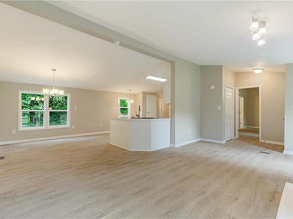 189 Zinnia, 56473 Zincville