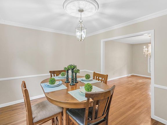 57 Lilac Lane, 29481 Lead Town