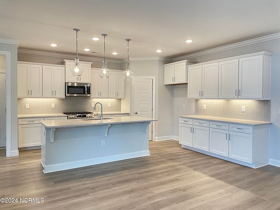 27 Fir Street, 56392 Copper City