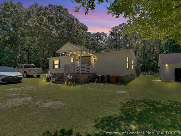 123 Ivy Street, 67890 Iron Town