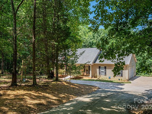 125 Jasmine St, 74829 Iron City