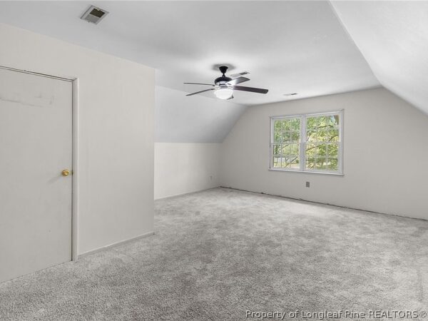 56 Goldcrest Avenue, 32415 Silver Town
