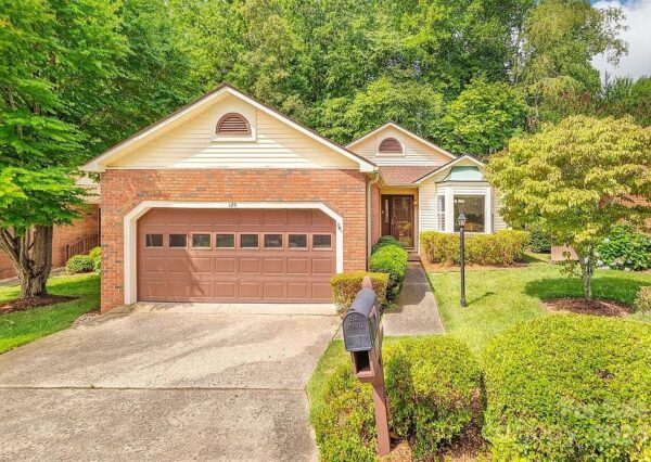 45 Holly Street, 78234 Gold Town