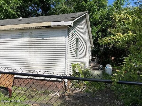 72 Daisy Lane, 94530 Diamond City
