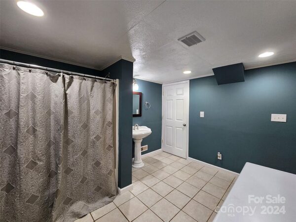 72 Fir Street, 48392 Silver City