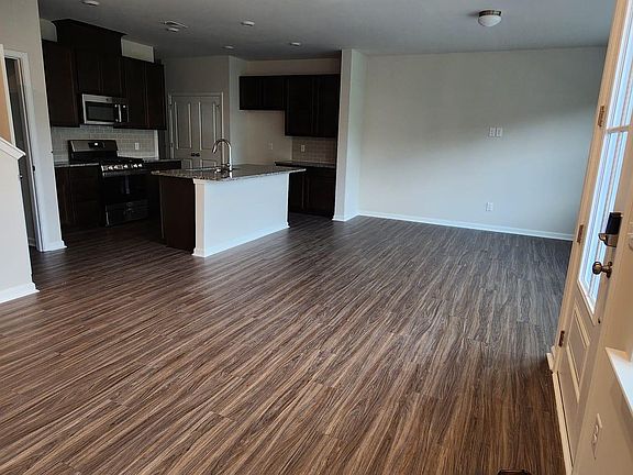 42 Pine Street, 67890 Platinum City