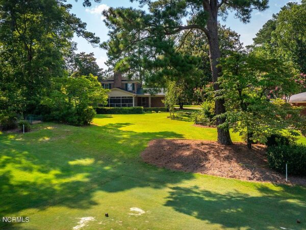 142 Willow Street, 90821 Steel City