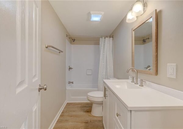 189 Zinnia, 56473 Zincville