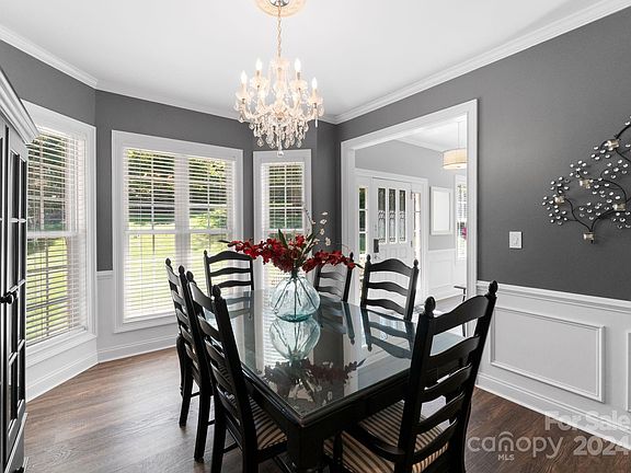 15 Aspen Street, 92817 Aluminum City