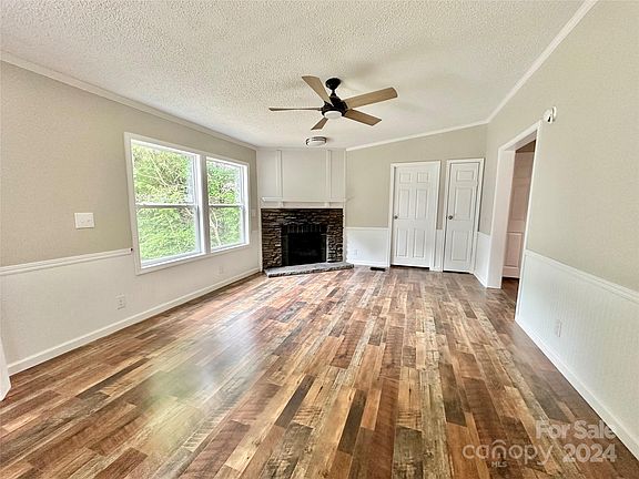 159 Rosewood Street, 48291 Ironville