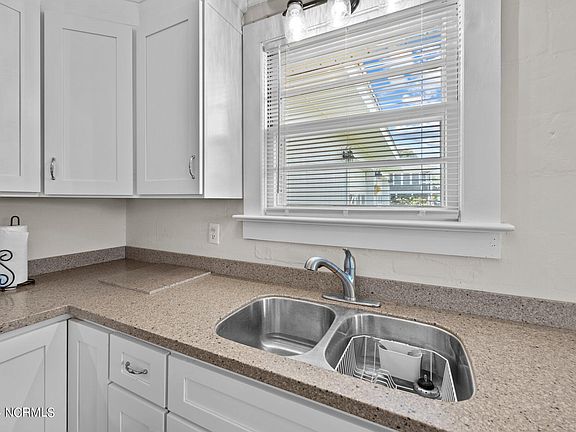 83 Maple Street, 74629 Silver City
