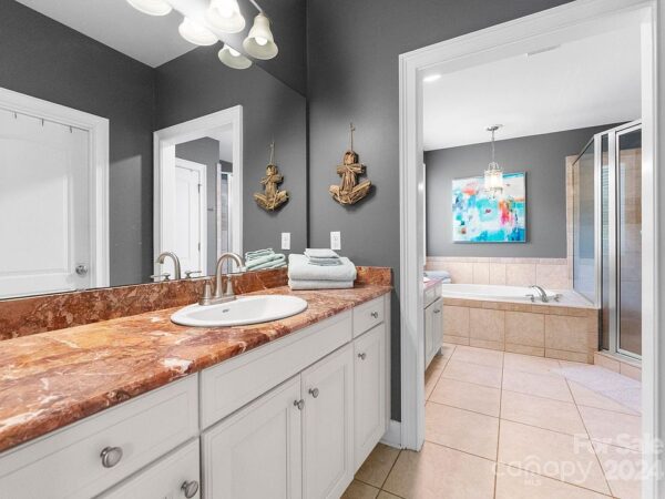 15 Aspen Street, 92817 Aluminum City