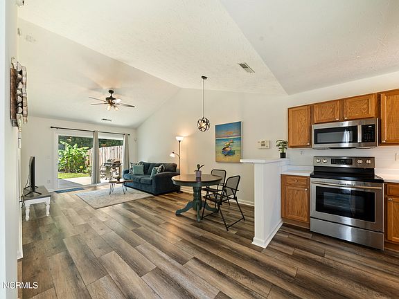 52 Pine Street, 72634 Platinum City