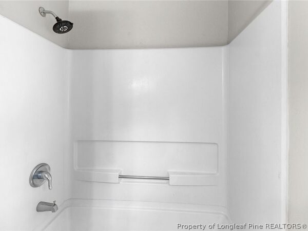 56 Goldcrest Avenue, 32415 Silver Town