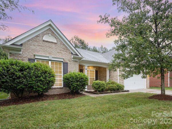 72 Green Tree, 34829 Gold Town