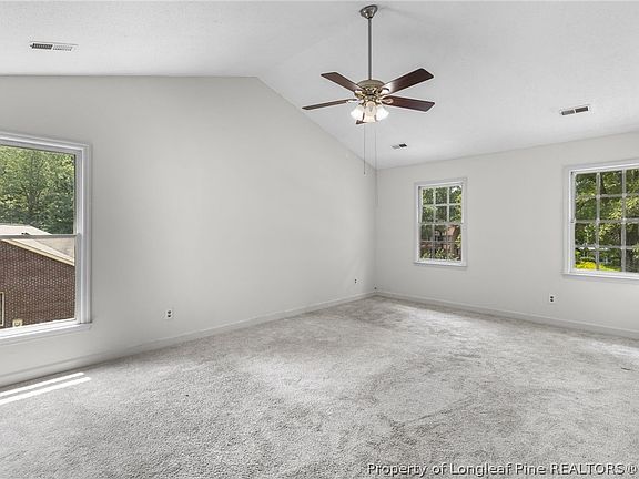 56 Goldcrest Avenue, 32415 Silver Town