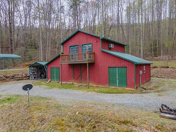 102 Violet Street, 48572 Vanadium City