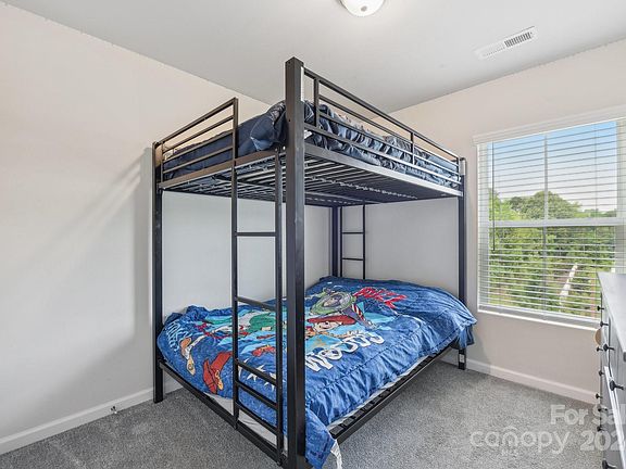 23 Zinnia Street, 67890 Platinum City