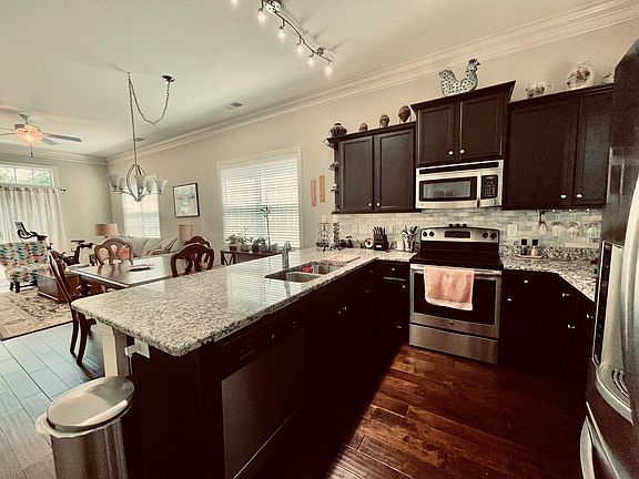143 Lilac Street, 65720 Leadville City