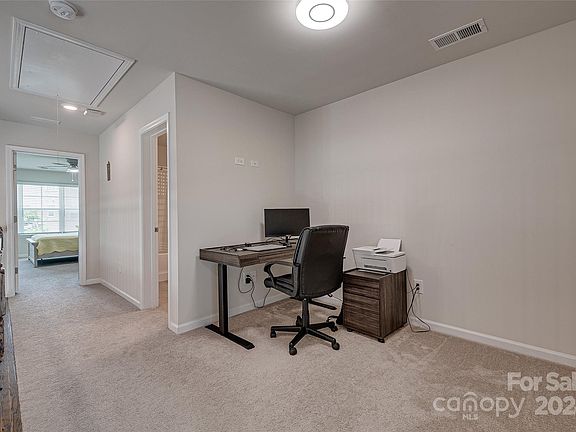 102 Cypress St, 07431 Copper City