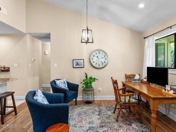 153 Maple, 48261 Mercury City