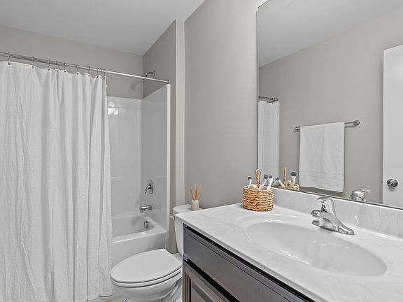 23 Rosewood, 75829 Silver Town