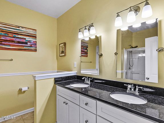134 Yellow Tulip Street, 47290 Iron Town